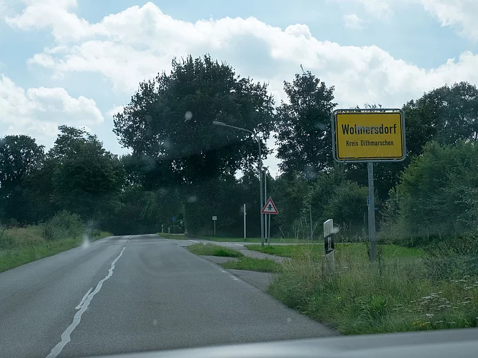 Ortsschild Wolmersdorf Ortsschild Wolmersdorf